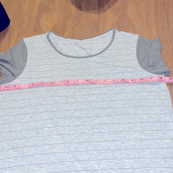 Lululemon Grey Striped Shirt - Picture 10 of 10
